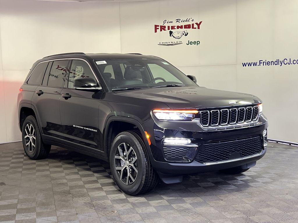 new 2025 Jeep Grand Cherokee car, priced at $40,974