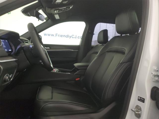 new 2025 Jeep Grand Cherokee car, priced at $40,846