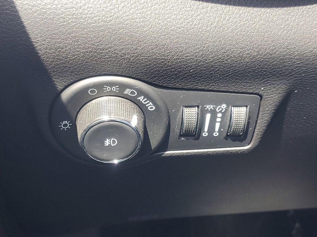 used 2022 Jeep Compass car, priced at $22,984