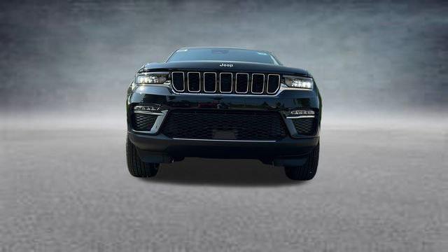 new 2025 Jeep Grand Cherokee car, priced at $42,605