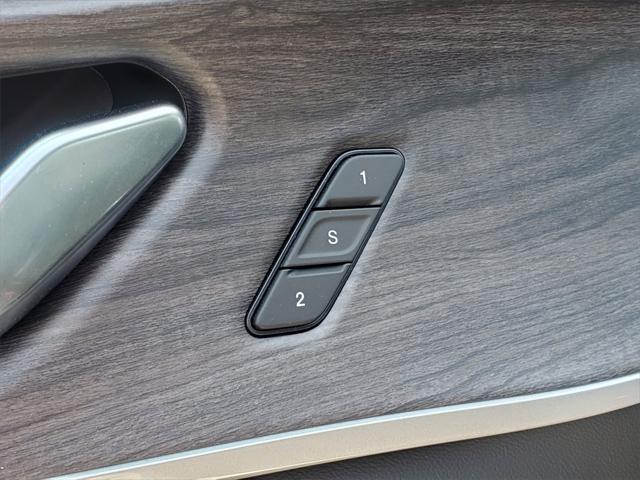 new 2025 Jeep Grand Cherokee car, priced at $43,176