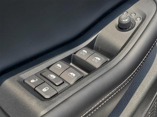 used 2024 Jeep Grand Cherokee car, priced at $37,246