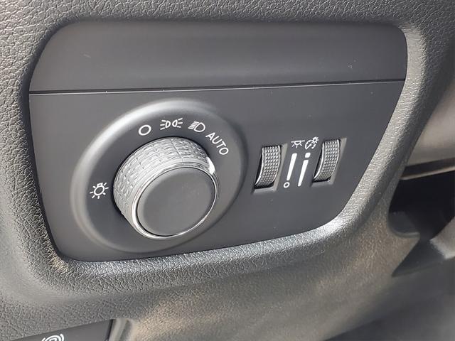 used 2024 Jeep Grand Cherokee car, priced at $37,246