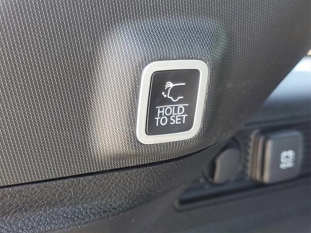 used 2023 Jeep Grand Cherokee car, priced at $34,046