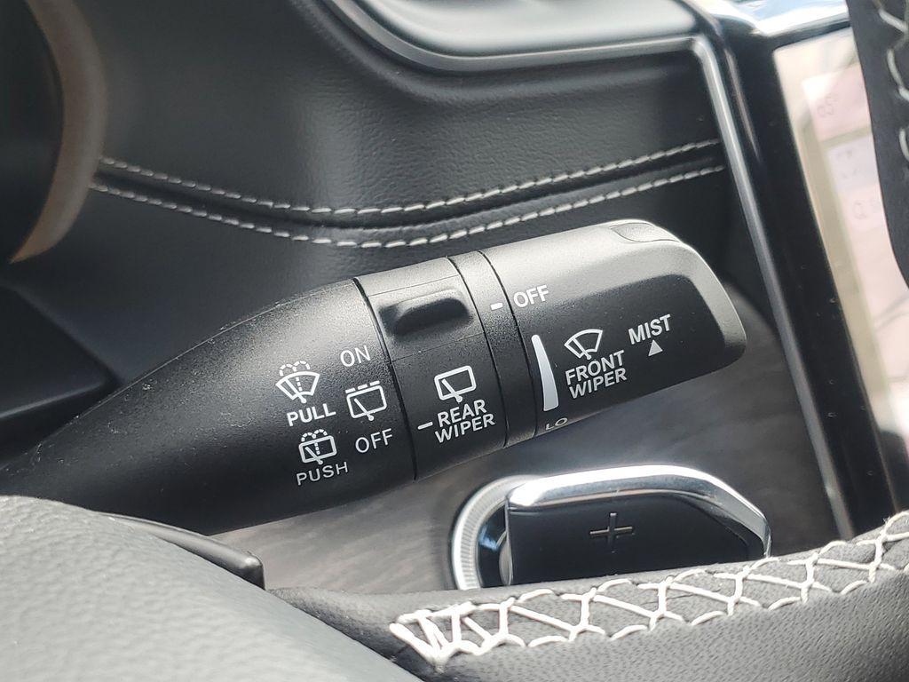 new 2025 Jeep Grand Cherokee car, priced at $38,339