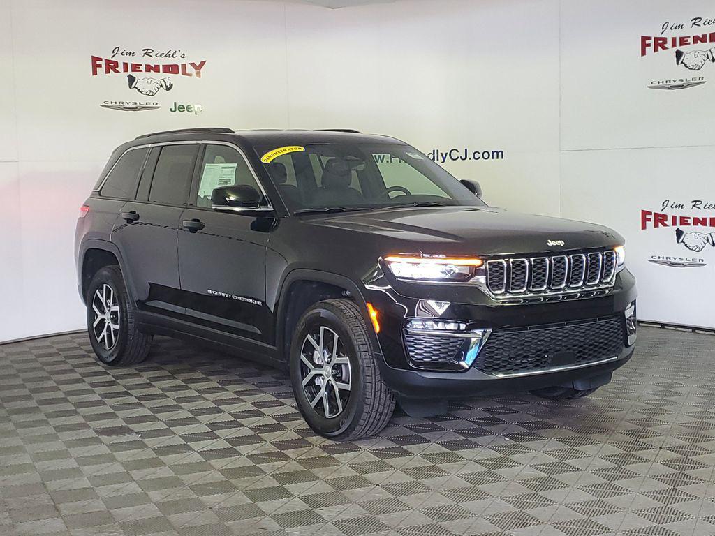 new 2025 Jeep Grand Cherokee car, priced at $38,339