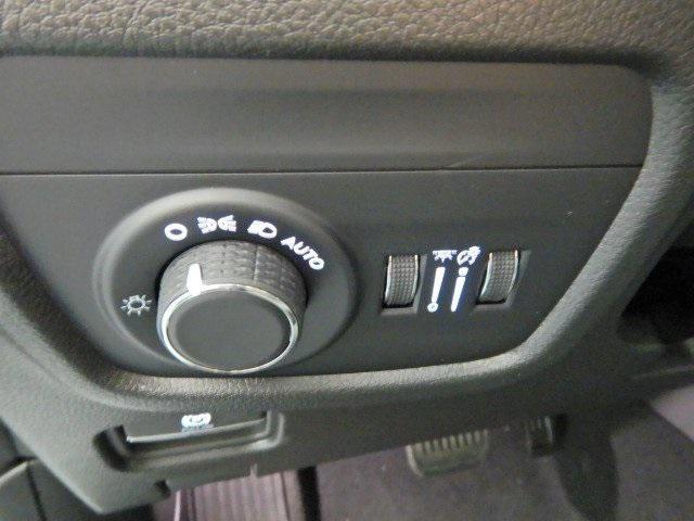 new 2025 Jeep Grand Cherokee car, priced at $36,817