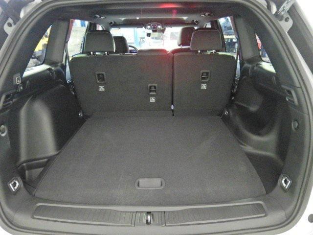 new 2025 Jeep Grand Cherokee car, priced at $39,317