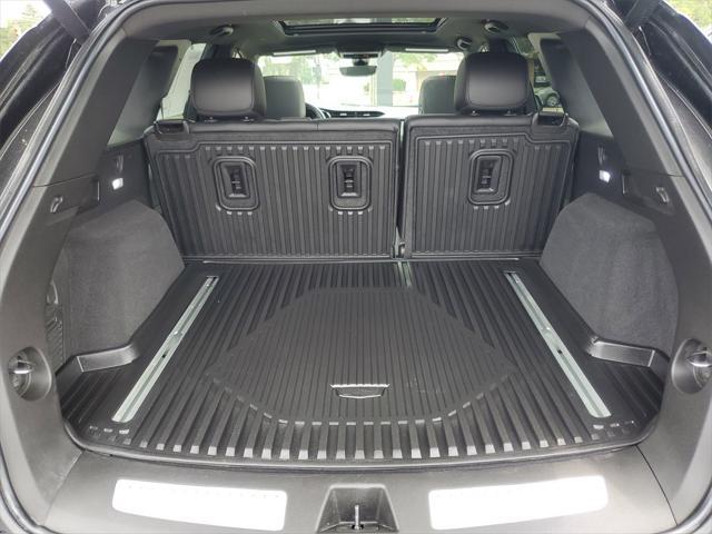 used 2024 Cadillac XT5 car, priced at $43,701