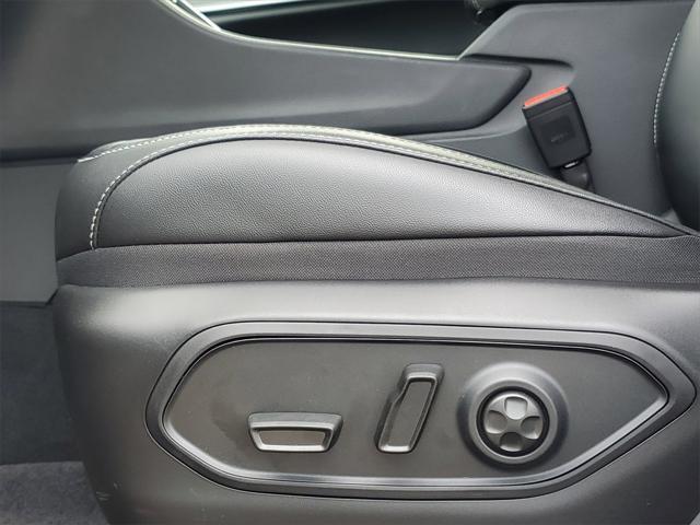 new 2025 Jeep Grand Cherokee car, priced at $46,857