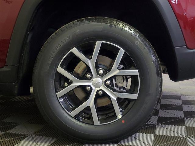new 2025 Jeep Grand Cherokee car, priced at $46,857