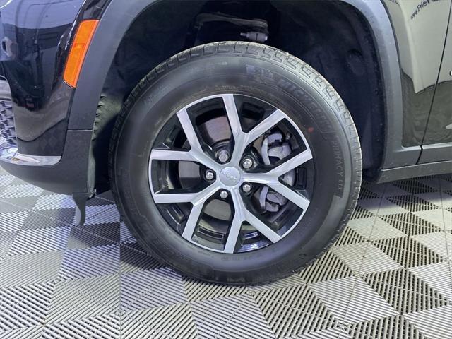 new 2025 Jeep Grand Cherokee L car, priced at $44,217