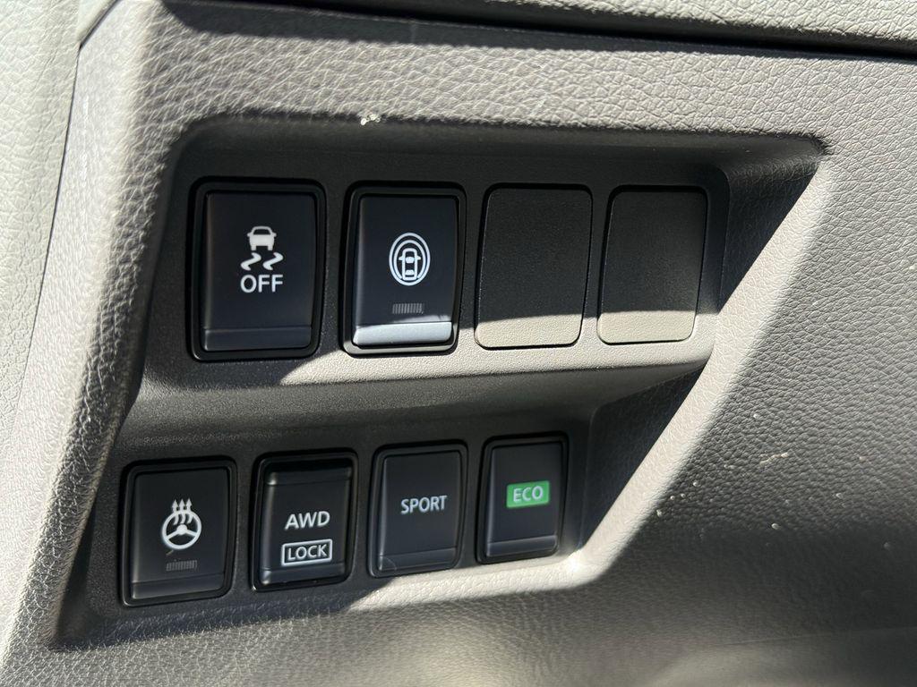 used 2020 Nissan Rogue Sport car, priced at $16,419
