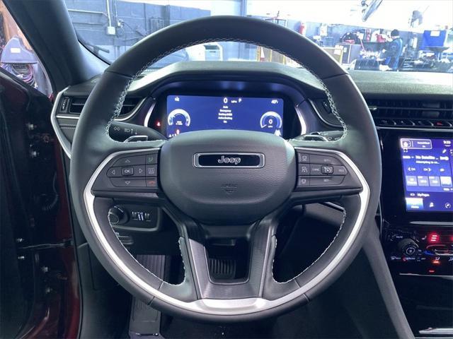 new 2025 Jeep Grand Cherokee car, priced at $38,175
