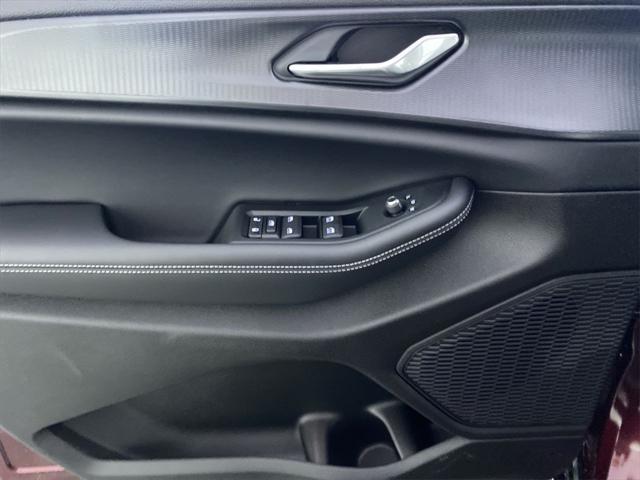 new 2025 Jeep Grand Cherokee car, priced at $38,175