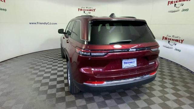 new 2025 Jeep Grand Cherokee car, priced at $38,175