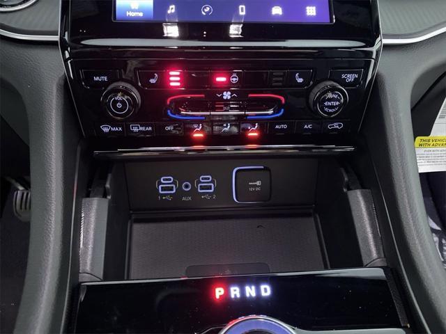 new 2025 Jeep Grand Cherokee car, priced at $38,175