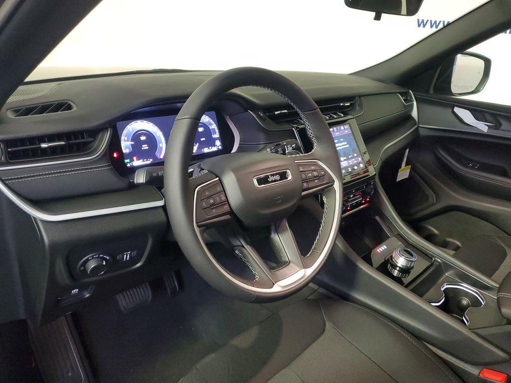 new 2025 Jeep Grand Cherokee L car, priced at $35,464