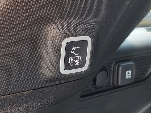 new 2025 Jeep Grand Cherokee car, priced at $42,415