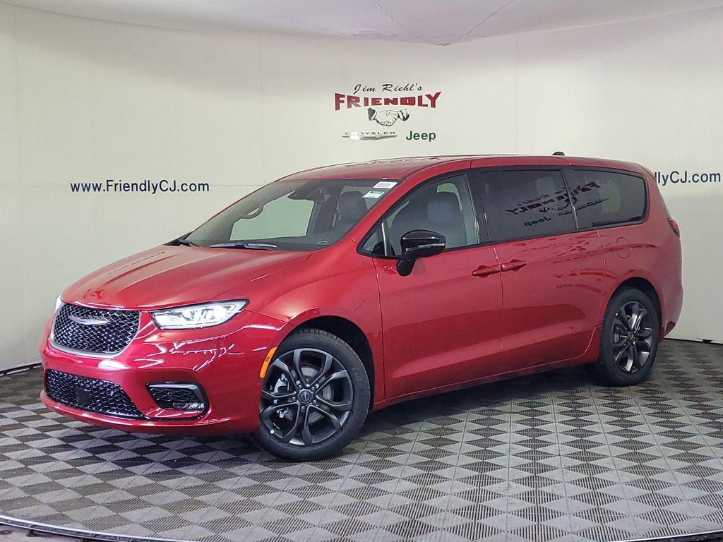 new 2026 Chrysler Pacifica car, priced at $46,105