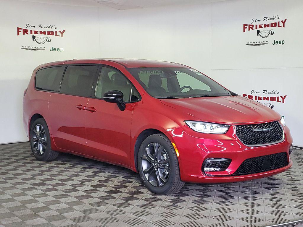 new 2026 Chrysler Pacifica car, priced at $46,105