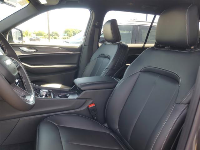 new 2025 Jeep Grand Cherokee L car, priced at $43,217