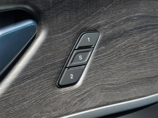 new 2025 Jeep Grand Cherokee L car, priced at $43,217