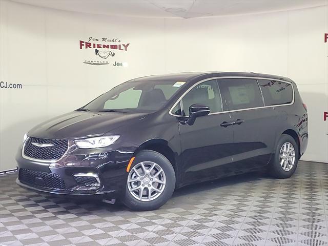 new 2025 Chrysler Pacifica car, priced at $38,903
