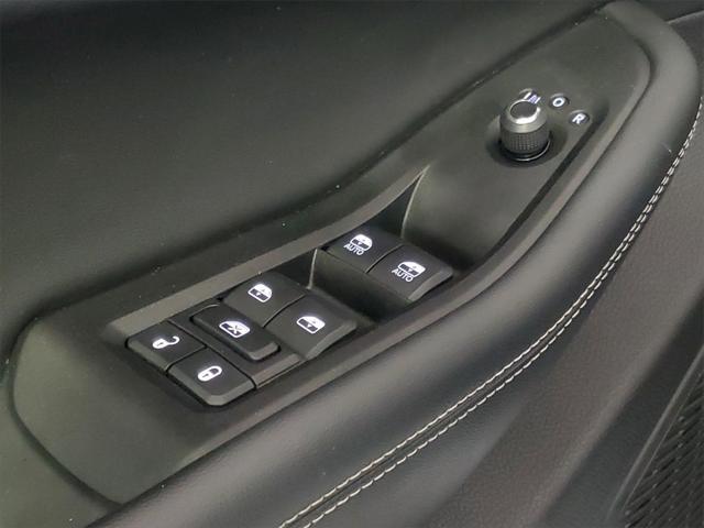 used 2023 Jeep Grand Cherokee car, priced at $34,403