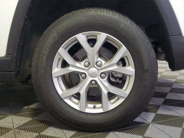 used 2023 Jeep Grand Cherokee car, priced at $34,403