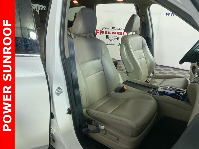 used 2022 Honda Pilot car, priced at $35,262