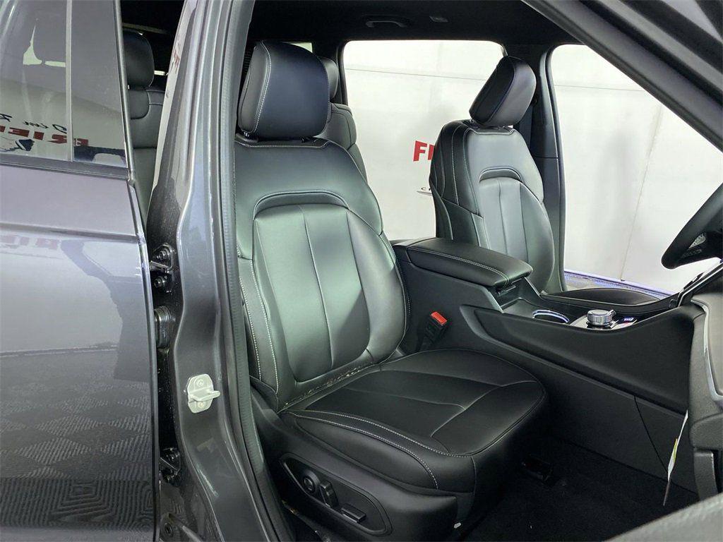 new 2025 Jeep Grand Cherokee L car, priced at $43,967