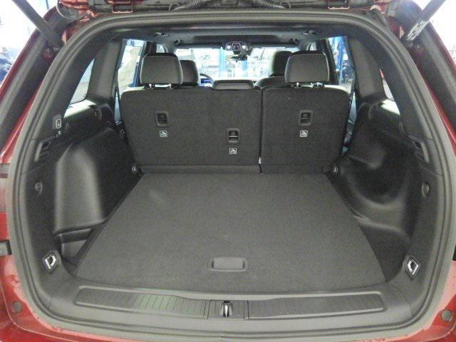 new 2025 Jeep Grand Cherokee car, priced at $40,220