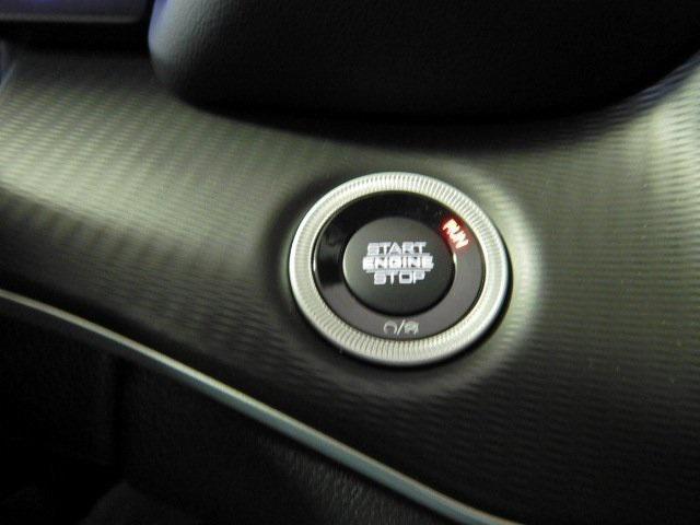 new 2025 Jeep Grand Cherokee car, priced at $40,220