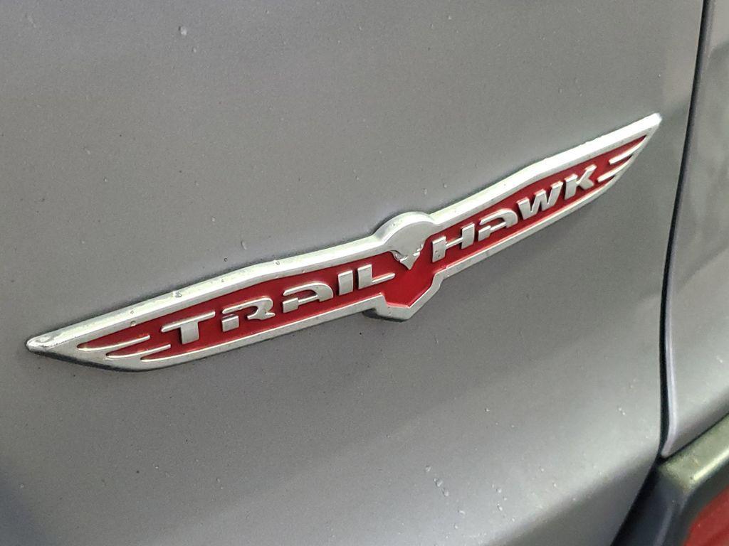 used 2020 Jeep Cherokee car, priced at $21,310