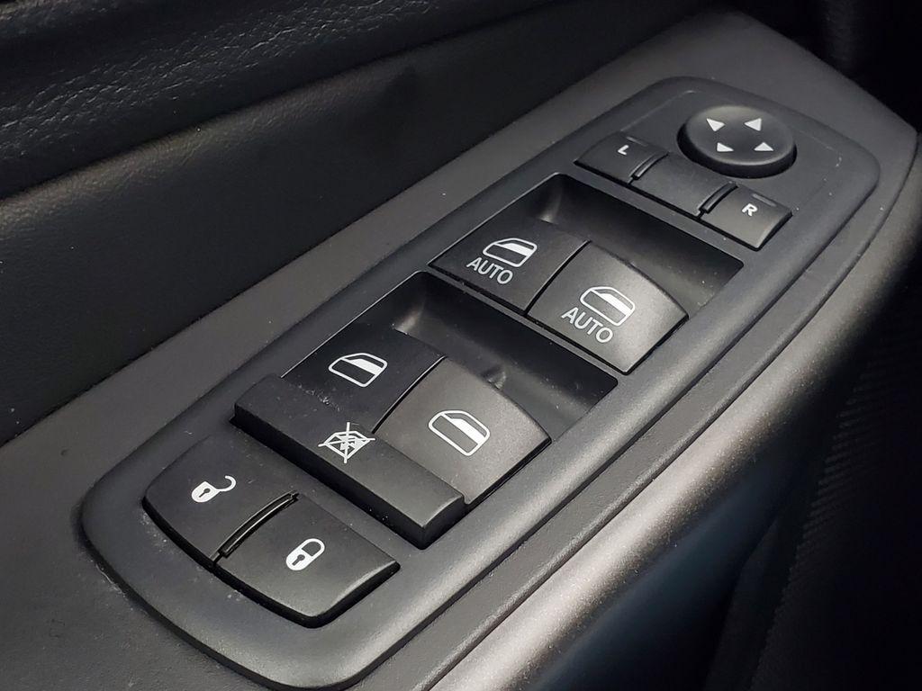 used 2020 Jeep Cherokee car, priced at $21,310