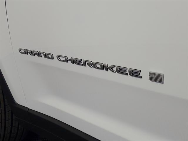 new 2025 Jeep Grand Cherokee car, priced at $42,096