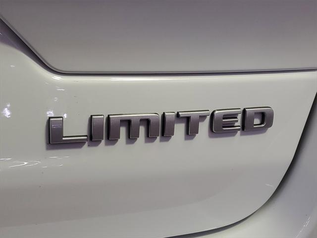 new 2025 Jeep Grand Cherokee car, priced at $47,742