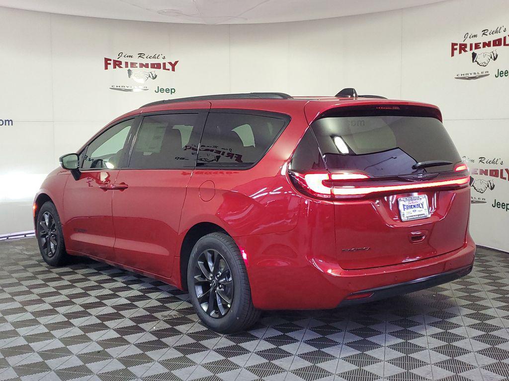 new 2025 Chrysler Pacifica car, priced at $41,416