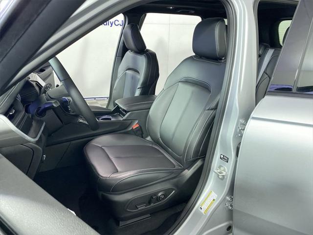 new 2025 Jeep Grand Cherokee car, priced at $46,750
