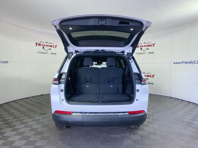 new 2025 Jeep Grand Cherokee L car, priced at $40,028