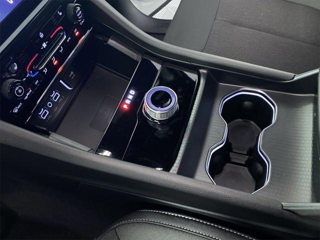 new 2025 Jeep Grand Cherokee L car, priced at $40,028