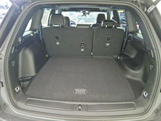 new 2025 Jeep Grand Cherokee car, priced at $42,910
