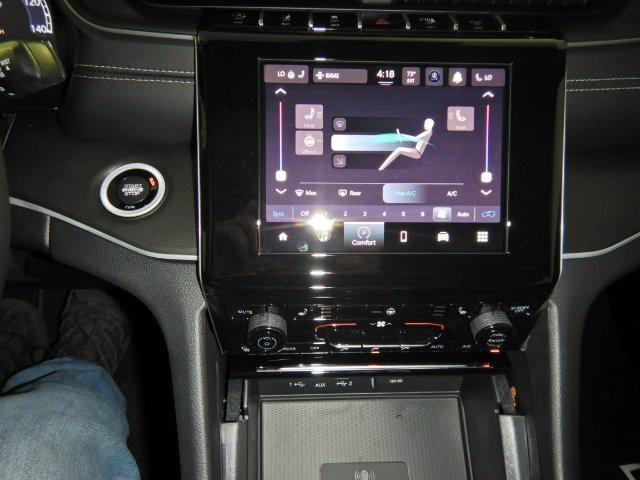 new 2025 Jeep Grand Cherokee car, priced at $42,910