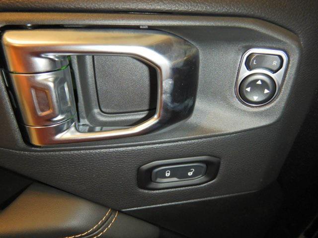 new 2025 Jeep Wrangler car, priced at $94,098