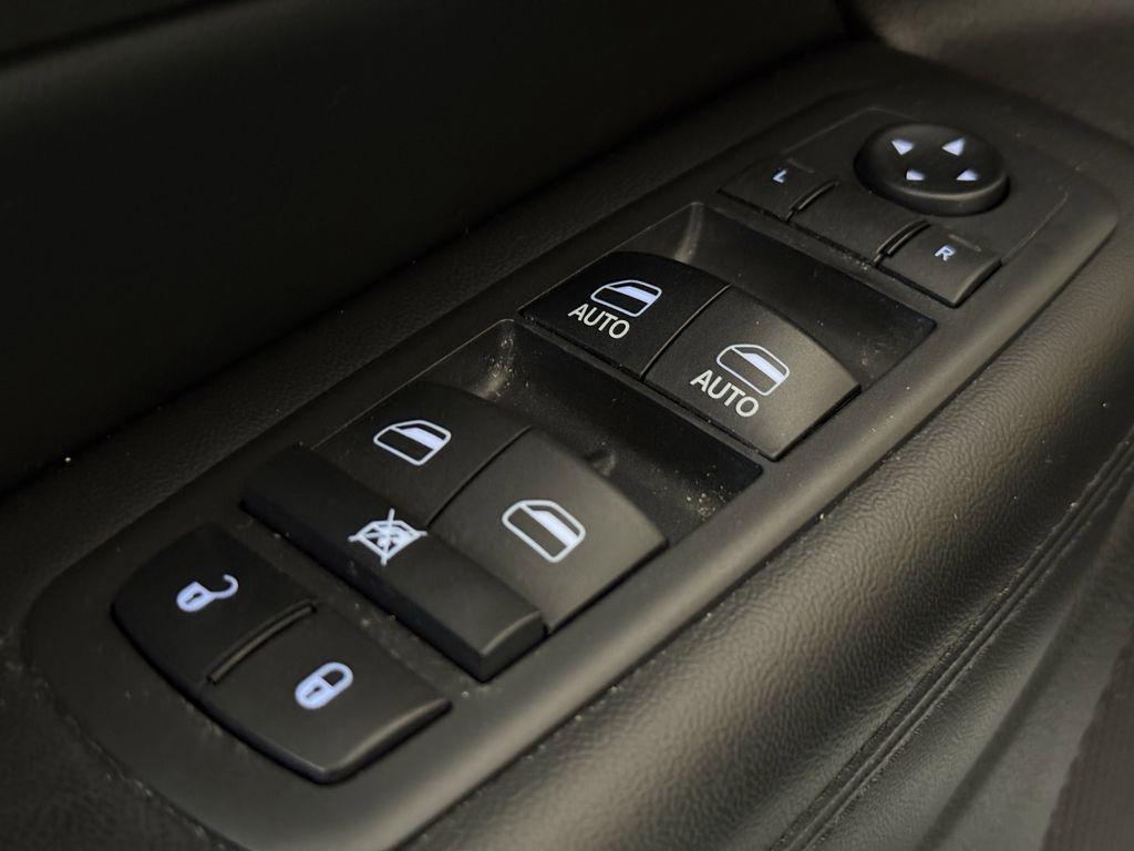 used 2018 Jeep Grand Cherokee car, priced at $19,500