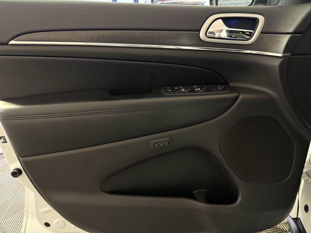 used 2018 Jeep Grand Cherokee car, priced at $19,500