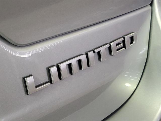 new 2025 Jeep Grand Cherokee car, priced at $48,251