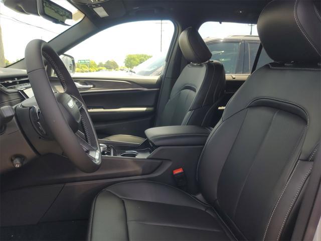 new 2025 Jeep Grand Cherokee car, priced at $48,251