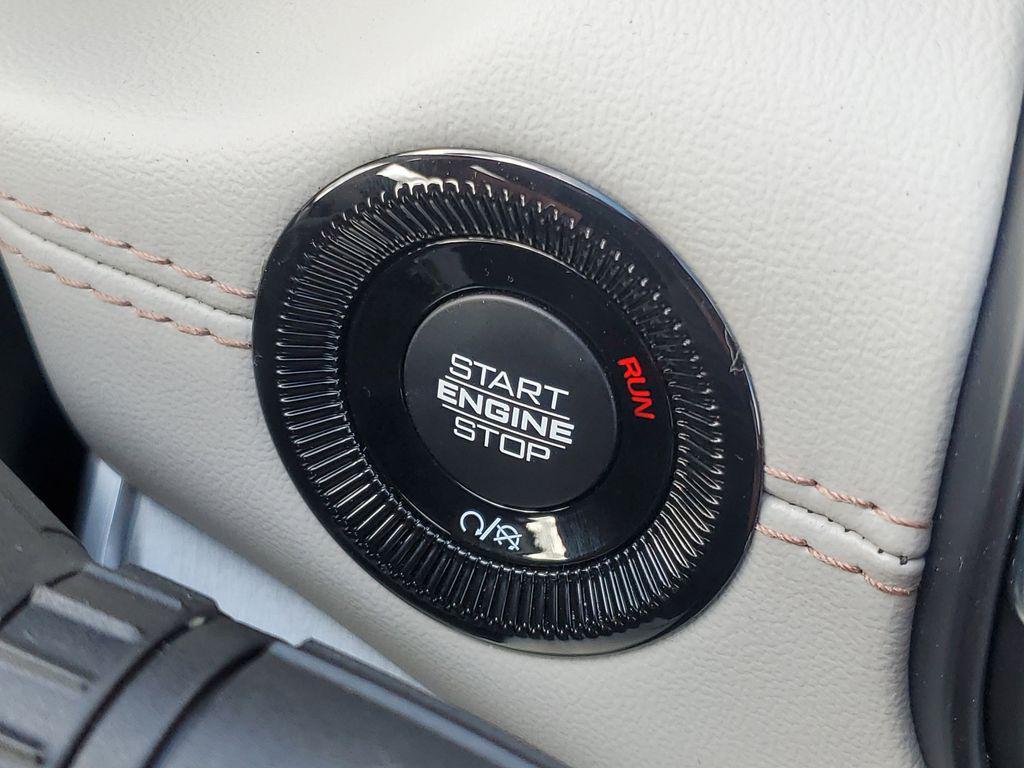 new 2025 Jeep Compass car, priced at $28,989
